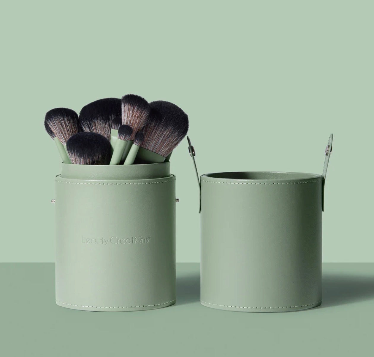 Beauty Creations Travel Makeup Brush Holder &amp; Organizer – Sage Green